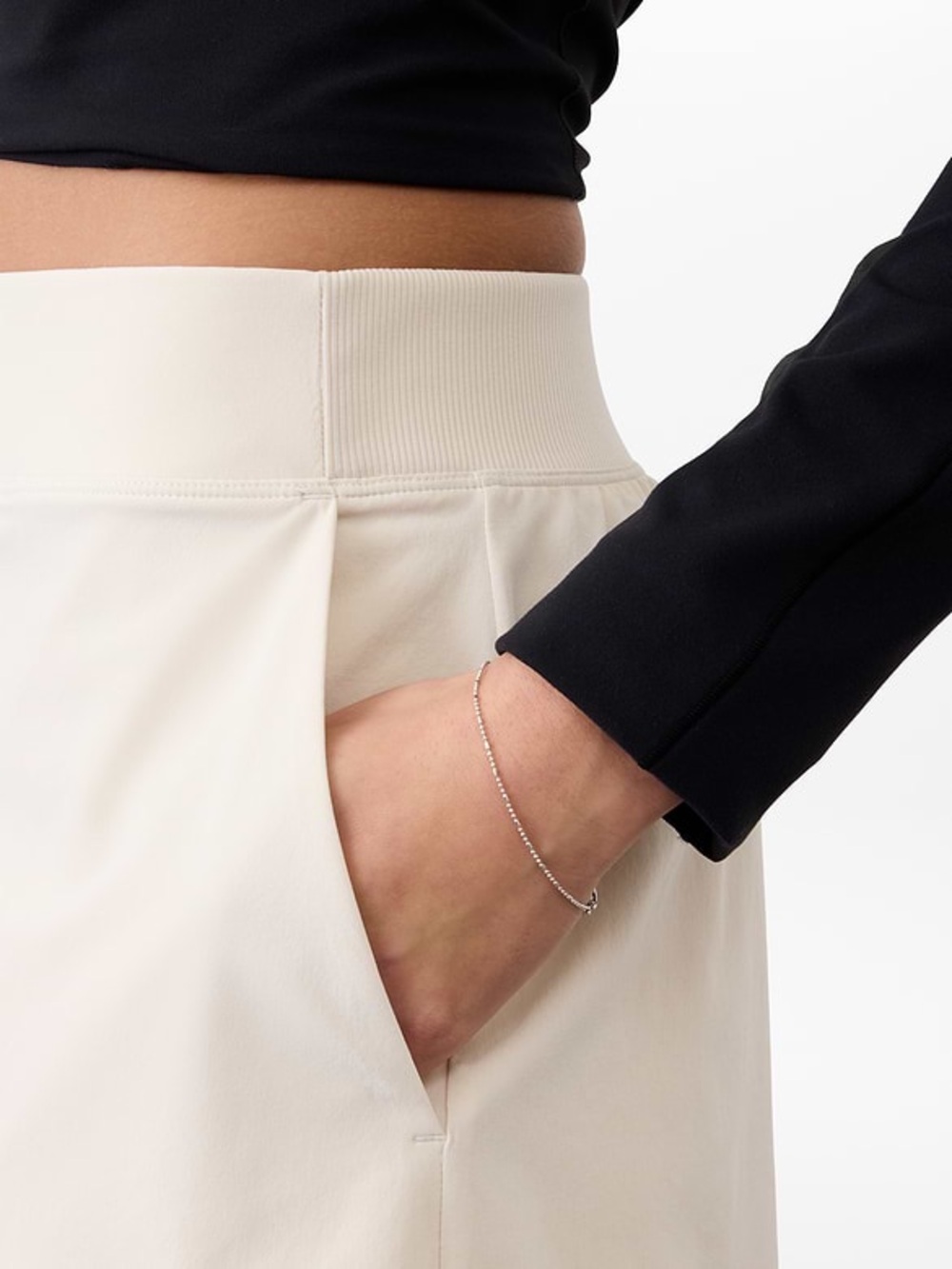 Athleta Cream Active Skort with Pockets - Picture 3 of 13